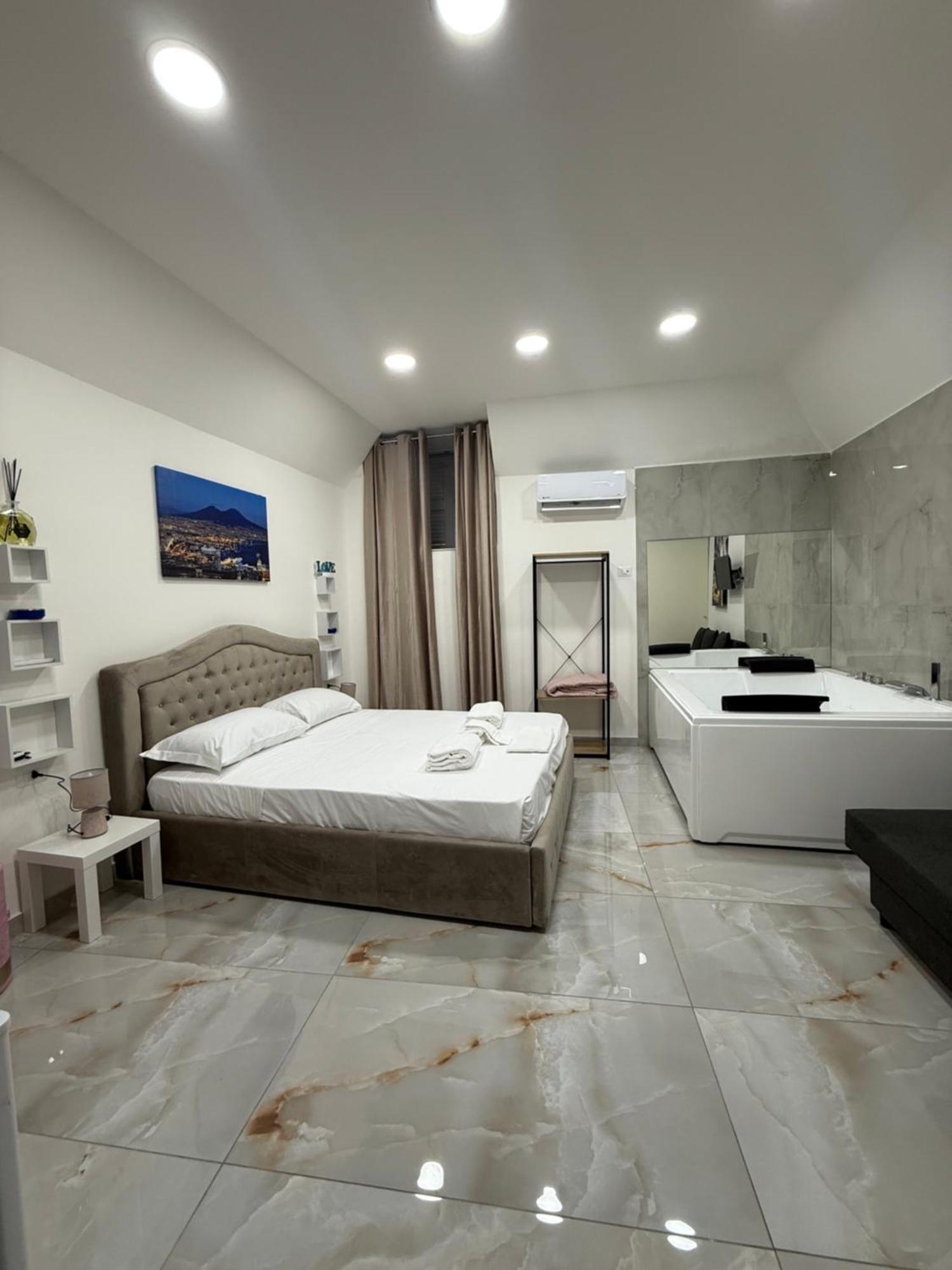 Caracciolo Suites 36 Nápoles Exterior foto